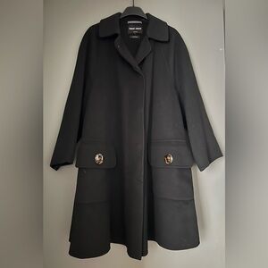 Classic Black Women’s Wool Coat - Timeless Elegance